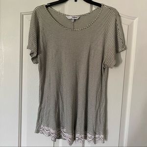 Women's Striped Top Size 1X Shirt Tee V Neck Sonoma T-Shirt Black White